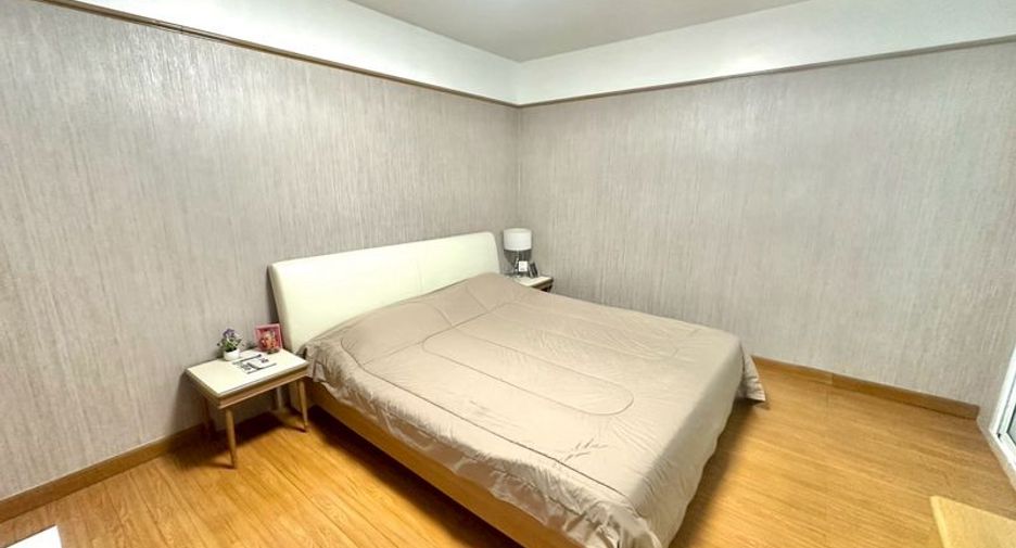 For rent 2 bedrooms condo in Si Racha, Chonburi