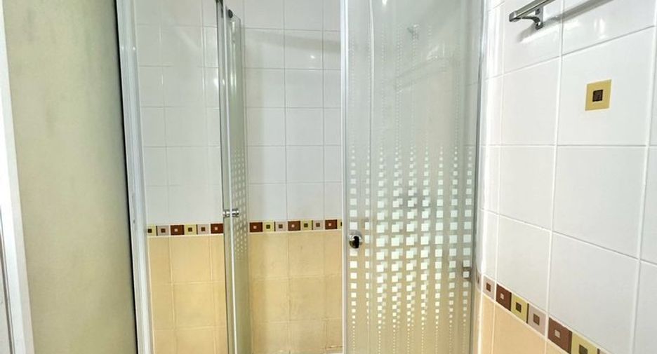 For rent 2 bedrooms condo in Si Racha, Chonburi