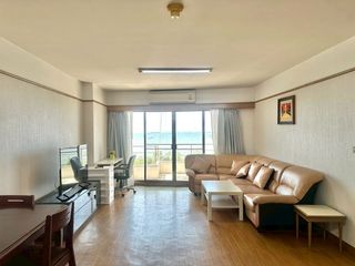 2 Bedroom Condo In Si Racha, Chonburi