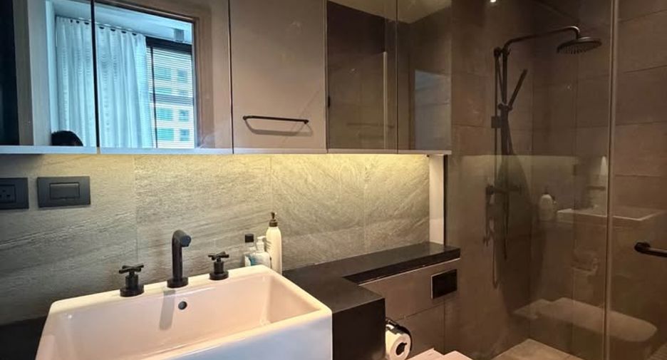 For rent 1 bed condo in Watthana, Bangkok