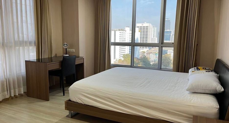 For rent 2 bedrooms condo in Sathon, Bangkok