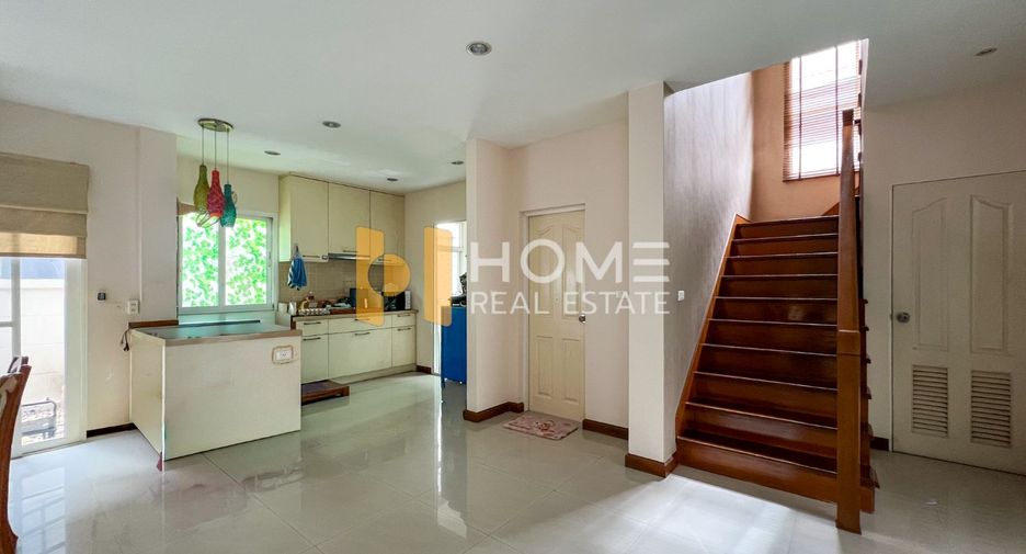 Haus zum Kauf mit 4 Zimmer in Bang Khen, Bangkok