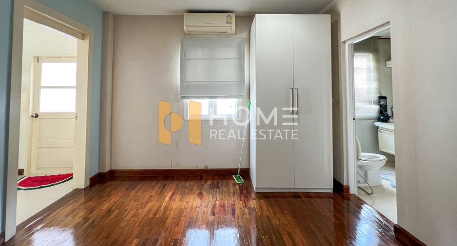 Haus zum Kauf mit 4 Zimmer in Bang Khen, Bangkok