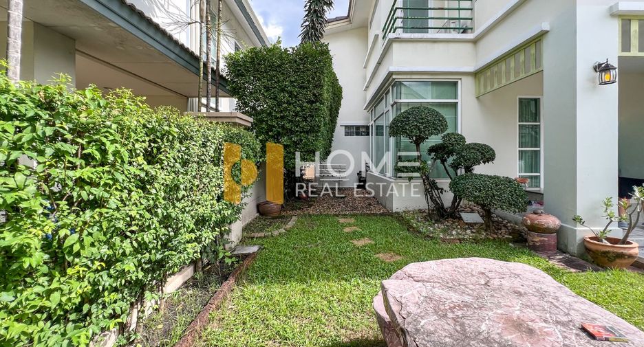 Haus zum Kauf mit 4 Zimmer in Bang Khen, Bangkok