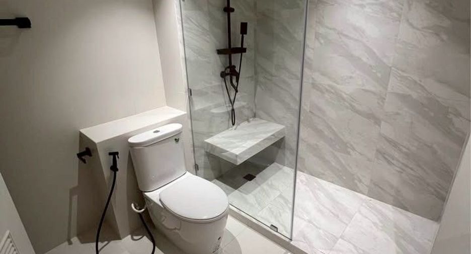 For rent 2 bedrooms condo in Bang Kho Laem, Bangkok
