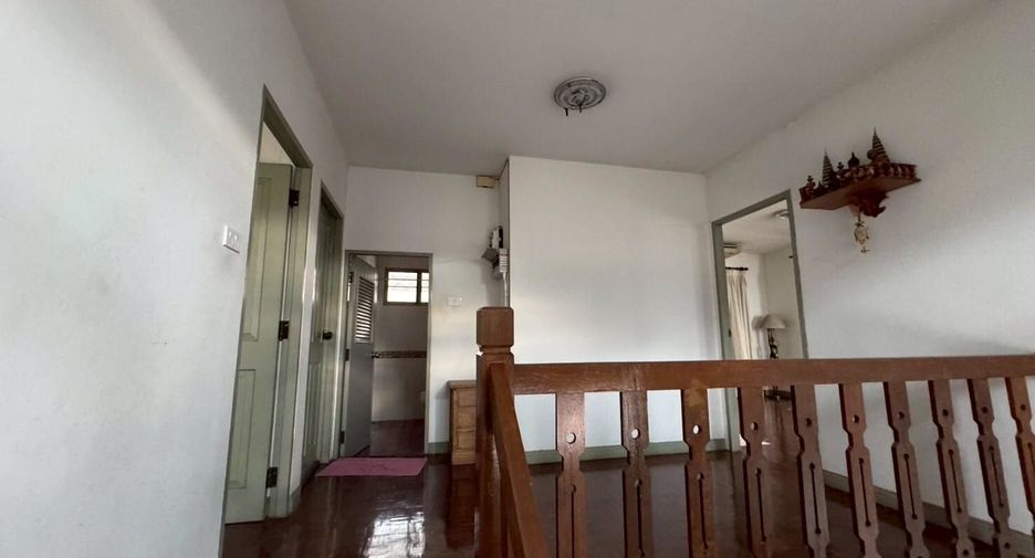 For sale 4 bedrooms house in Mueang Chon Buri, Chonburi