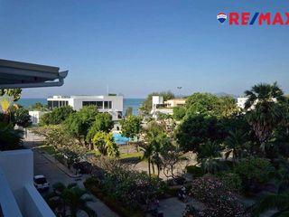 For sale 8 bedrooms house in Jomtien, Pattaya