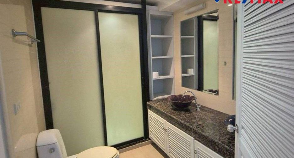For sale 8 bedrooms house in Sattahip, Chonburi