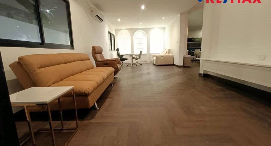Casa en venta de estudio en Bang Lamung, Chonburi