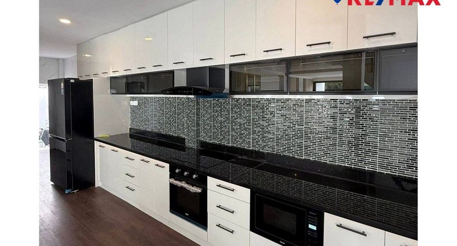 Casa en venta de estudio en Bang Lamung, Chonburi
