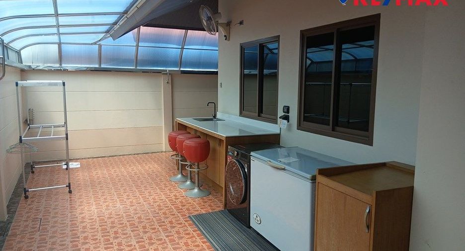 出售 4 卧室 独立屋 在 Bang Lamung, Chon Buri
