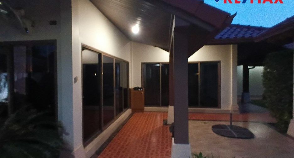 出售 4 卧室 独立屋 在 Bang Lamung, Chon Buri