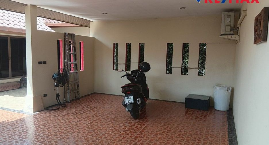 出售 4 卧室 独立屋 在 Bang Lamung, Chon Buri