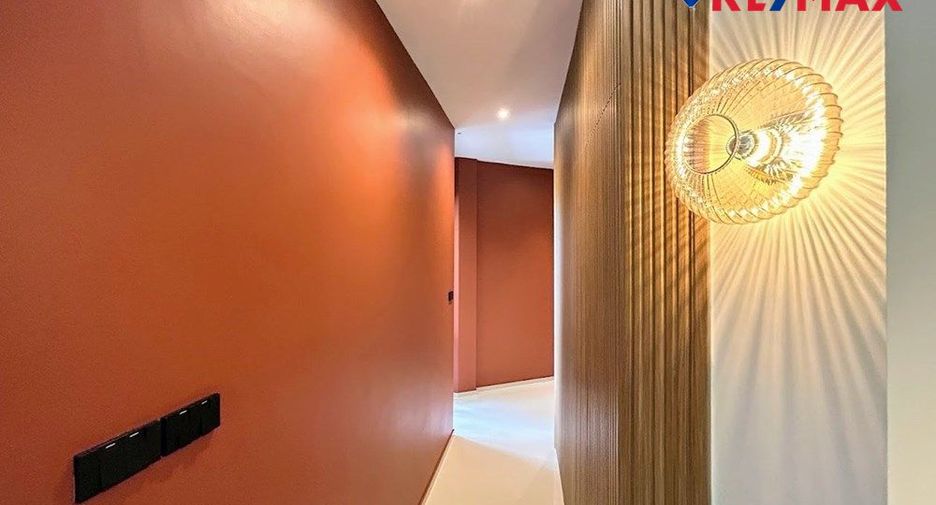 For sale 4 bedrooms house in Bang Lamung, Chonburi