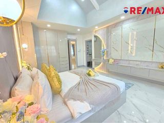 For sale 4 bedrooms house in Na Jomtien, Pattaya
