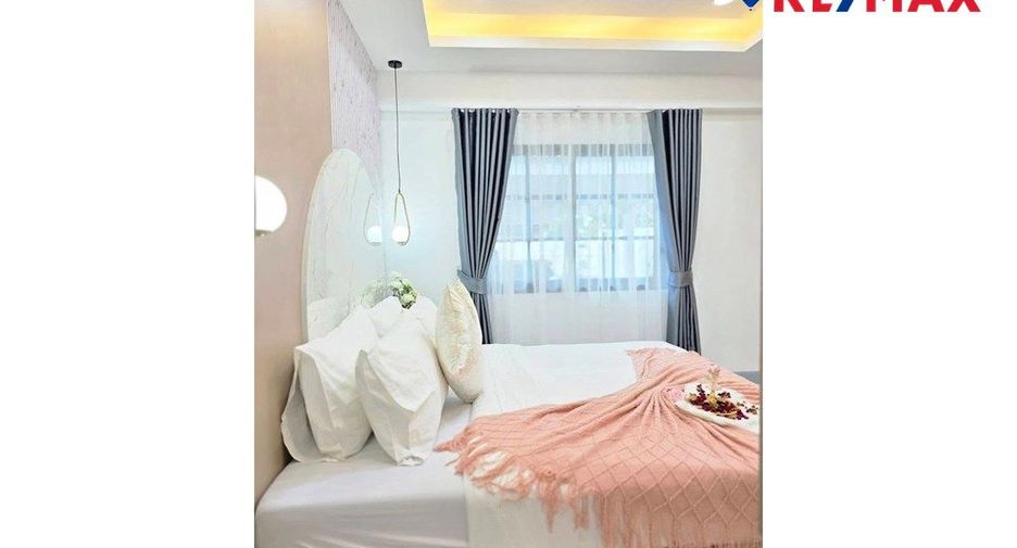 For sale 4 bedrooms house in Sattahip, Chonburi