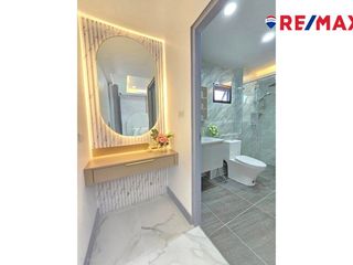 For sale 4 bedrooms house in Na Jomtien, Pattaya