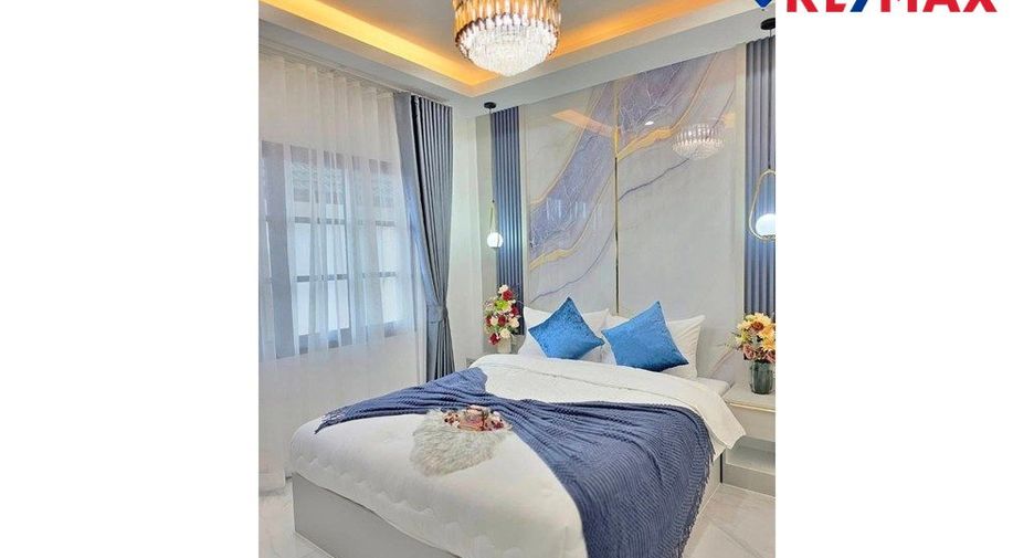 For sale 4 bedrooms house in Sattahip, Chonburi