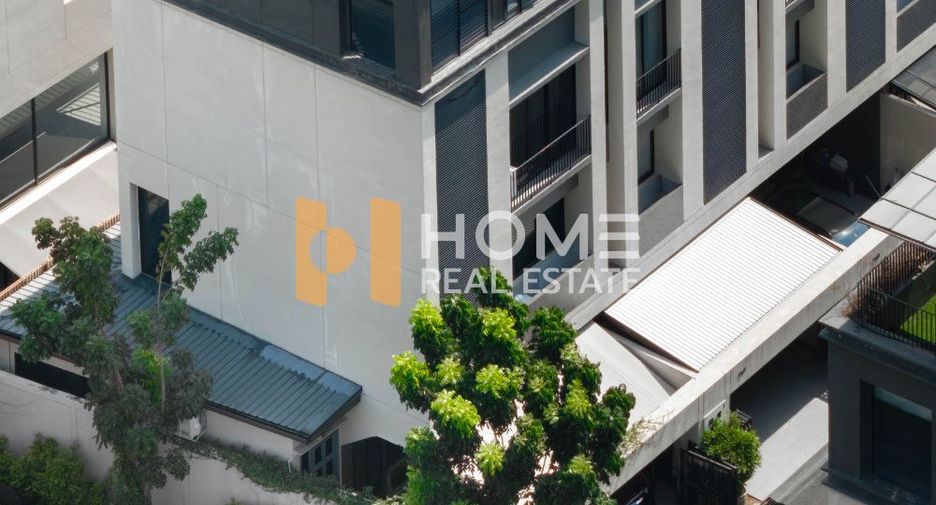 For sale 2 bedrooms townhouse in Suan Luang, Bangkok