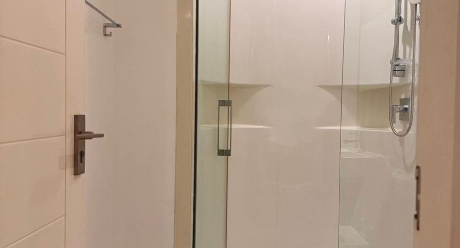 For rent and for sale 2 bedrooms condo in Khlong San, Bangkok