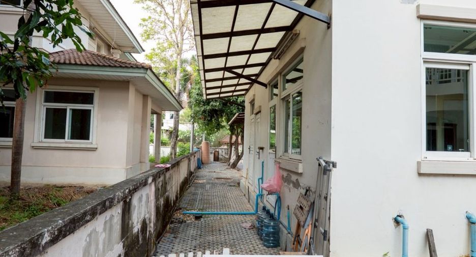 For sale 4 ベッドルーム house in Lam Luk Ka, Pathum Thani