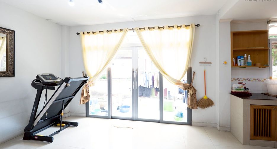 For sale 4 ベッドルーム house in Lam Luk Ka, Pathum Thani