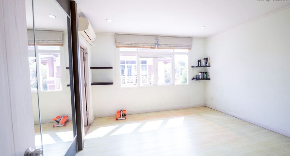 For sale 4 ベッドルーム house in Lam Luk Ka, Pathum Thani