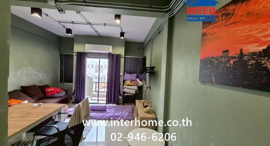 For sale 3 bedrooms retail Space in Khan Na Yao, Bangkok
