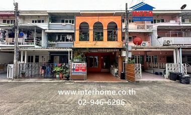 Casa adosada en venta de 4 habitaciones en Mueang Nonthaburi, Nonthaburi