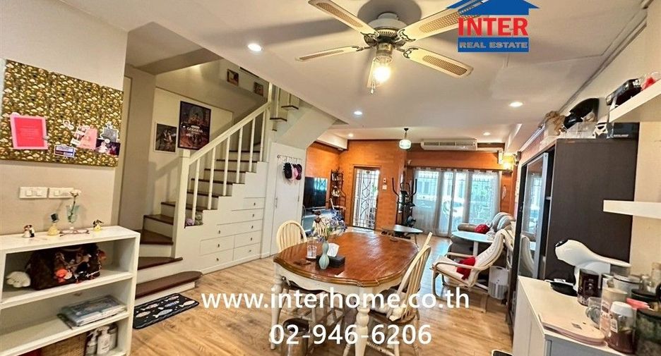 Продажа 4 спальни таунхаус в Mueang Nonthaburi, Нонтабури