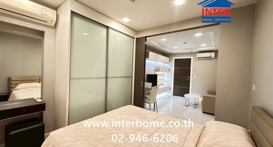 For sale 1 bed condo in Mueang Samut Prakan, Samut Prakan