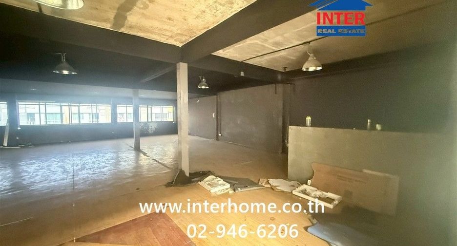 For rent office in Pak Kret, Nonthaburi
