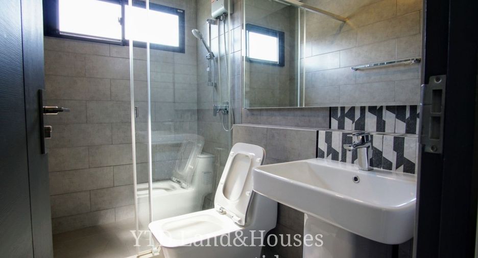 For rent 3 ベッドルーム house in Bang Phli, Samut Prakan
