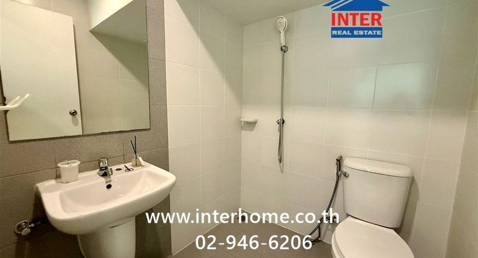 For sale 3 bedrooms townhouse in Sai Mai, Bangkok