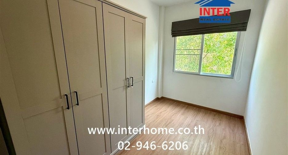 For sale 3 bedrooms townhouse in Sai Mai, Bangkok