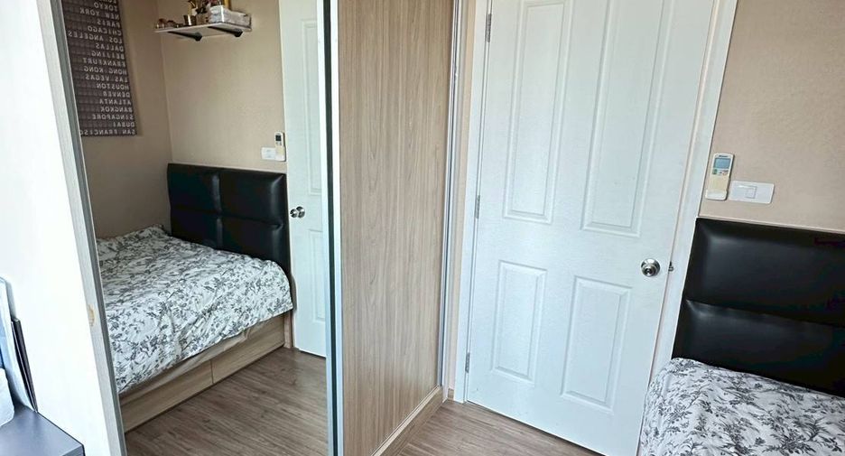For rent 2 bedrooms condo in Yan Nawa, Bangkok