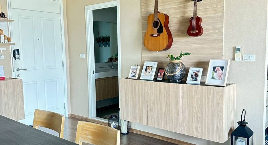 For rent 2 bedrooms condo in Yan Nawa, Bangkok