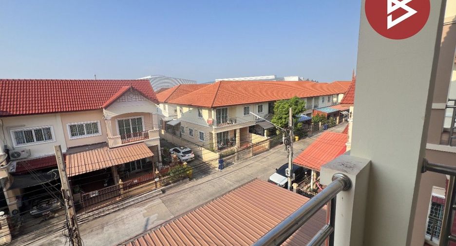For sale 8 bedrooms townhouse in Bang Phli, Samut Prakan