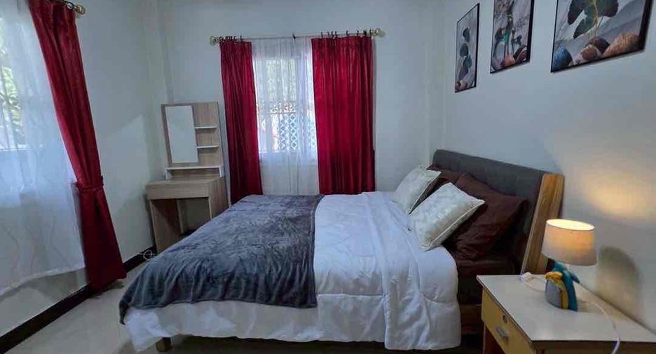 Villa en alquiler de 3 habitaciones en Bang Lamung, Chonburi