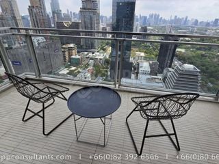 For rent 2 bedrooms condo in Pathum Wan, Bangkok