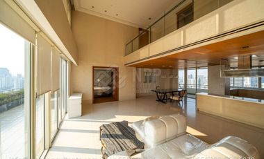 For sale 6 bedrooms condo in Watthana, Bangkok