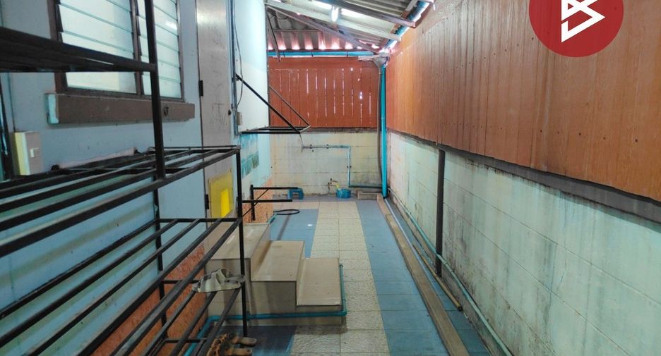 For sale 2 bedrooms townhouse in Mueang Chachoengsao, Chachoengsao