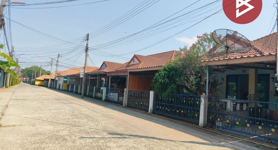 For sale 2 bedrooms townhouse in Mueang Chachoengsao, Chachoengsao