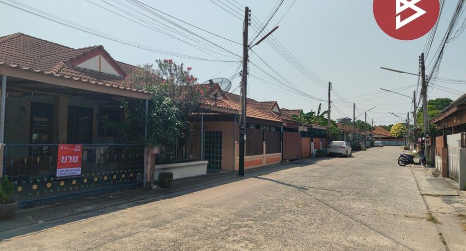 For sale 2 bedrooms townhouse in Mueang Chachoengsao, Chachoengsao