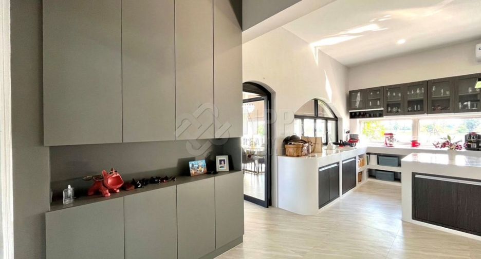 For sale 3 bedrooms house in Hua Hin, Prachuap Khiri Khan