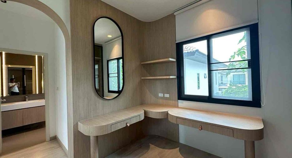 For rent 4 bedrooms house in Bang Lamung, Chonburi