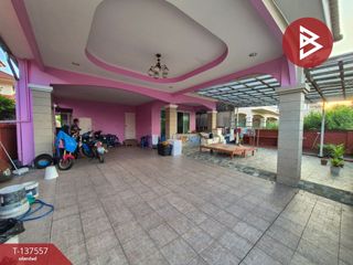 Casa en venta de 5 habitaciones en Krathum Baen, Samut Sakhon