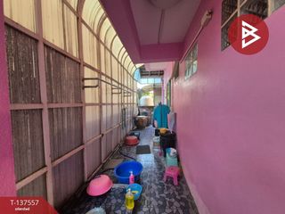 Casa en venta de 5 habitaciones en Krathum Baen, Samut Sakhon