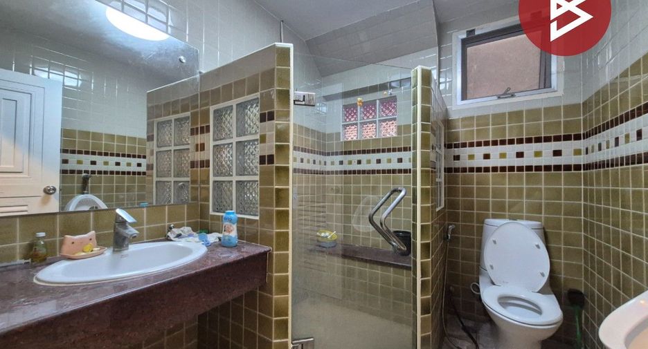 À vendre 5 chambres maison à Krathum Baen, Samut Sakhon