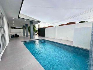 Villa zur Miete mit 4 Zimmer in Bang Lamung, Chonburi